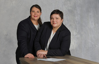 Nathalie Bauer und Jana Popp